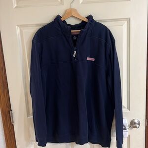 Vineyard vines sweatshirt
